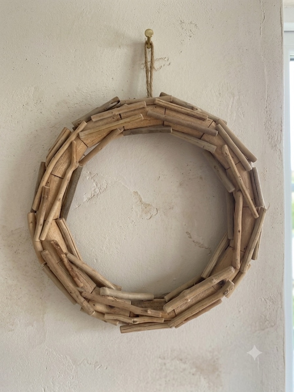 Rustic Farmhouse Coastal Driftwood Wreath with Rope Hanger Crafting 13" - Picture 1 of 10
